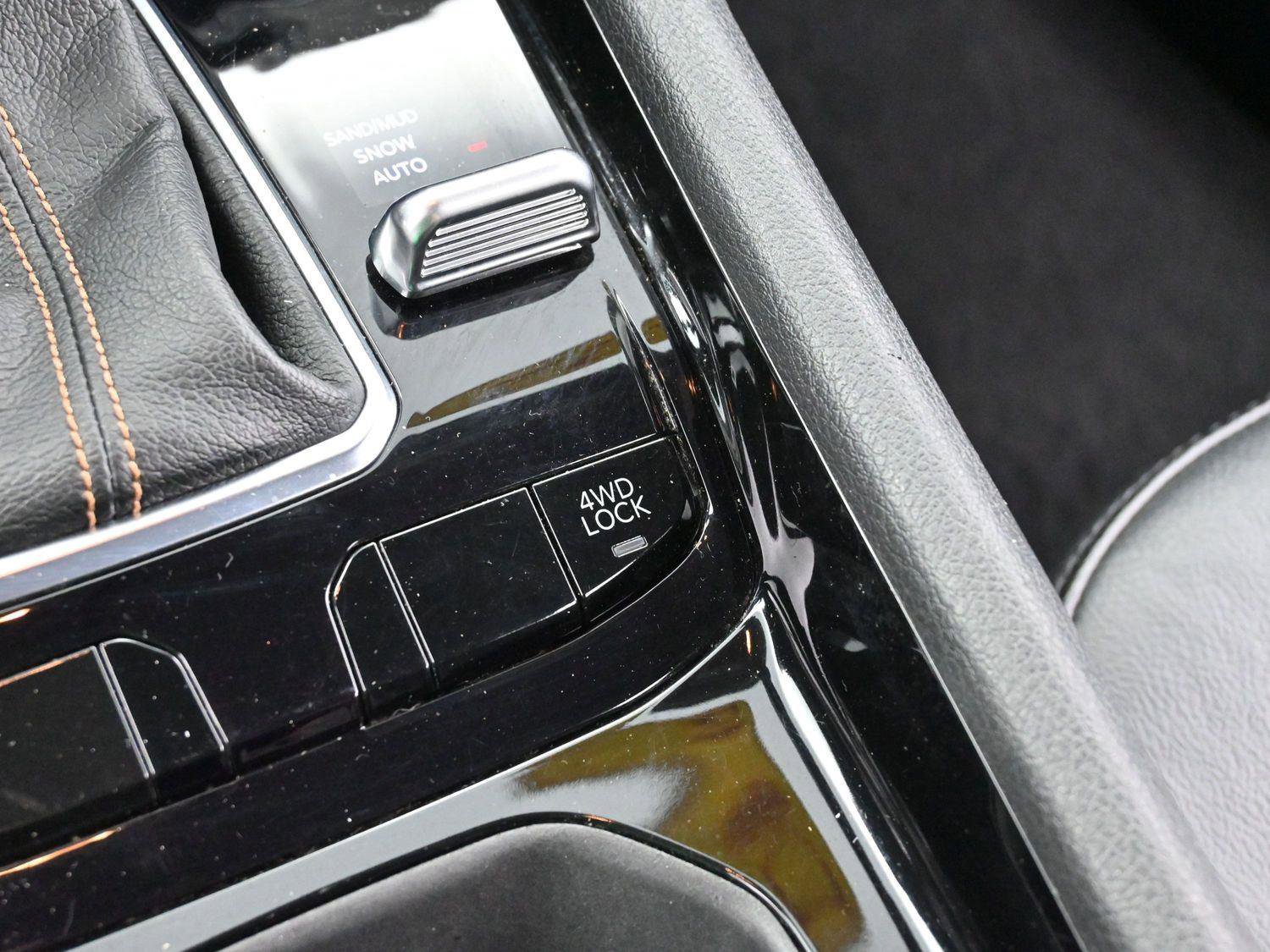 Used 2022 Jeep Compass Limited image 24