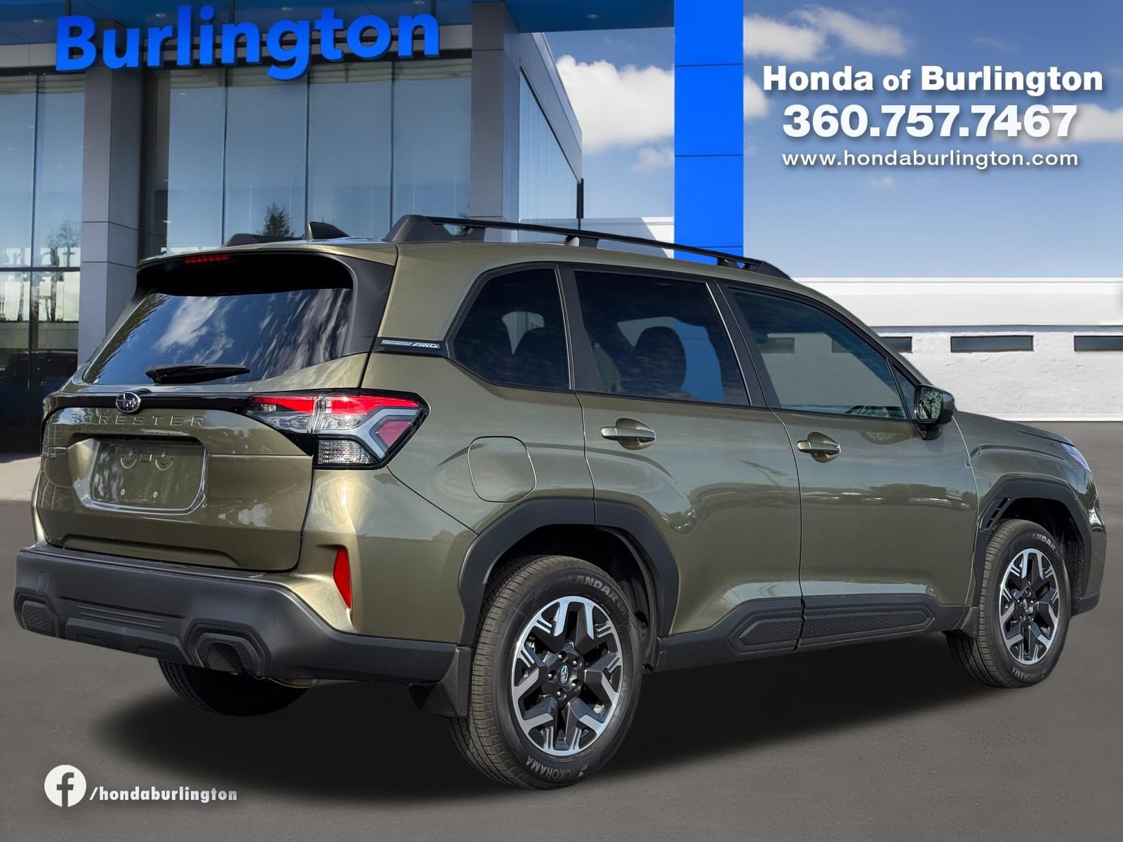 Used 2026 Subaru Forester Premium AWD/4WD image 6