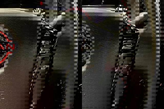 Used 2024 Nissan Frontier PRO-4X w/ Off-Road Protection Package image 19