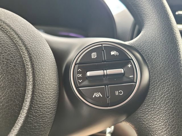 Used 2025 Kia Soul LX w/ LX Technology Package image 26