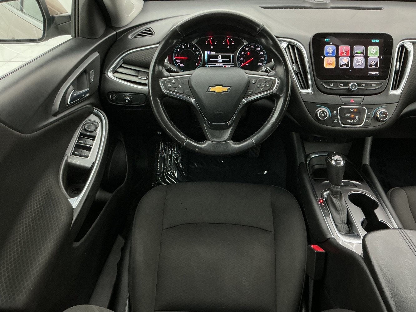 Used 2018 Chevrolet Malibu LT FWD image 30