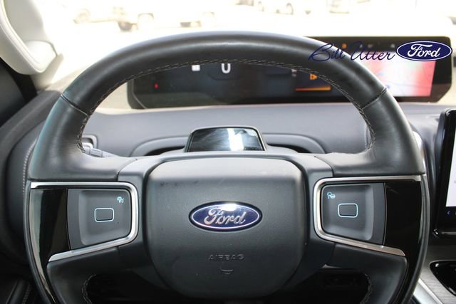 Used 2025 Ford Expedition Max Platinum w/ Driver's Package image 10