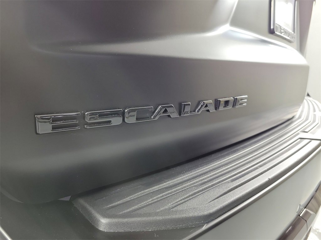 Used 2024 Cadillac Escalade V w/ Heavy-Duty Trailer Package image 6