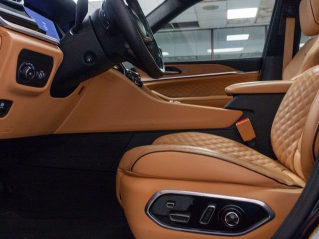 Used 2023 Jeep Grand Cherokee Summit image 11