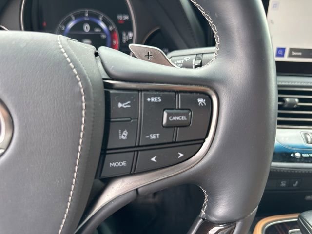 Used 2023 Lexus LS 500 AWD w/ Luxury Package image 13
