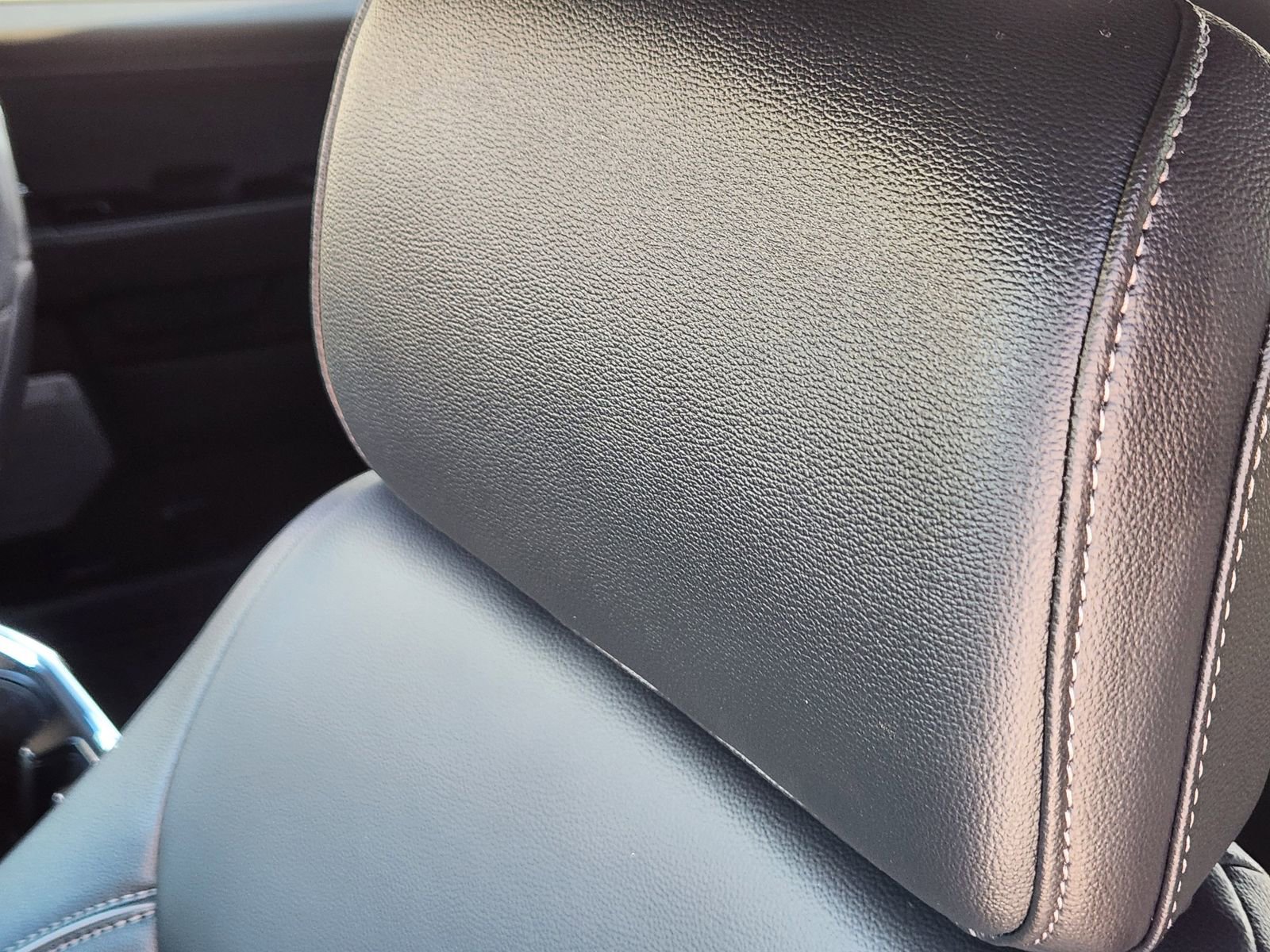 New 2026 Ford F150 Lariat w/ Equipment Group 501A Mid image 15