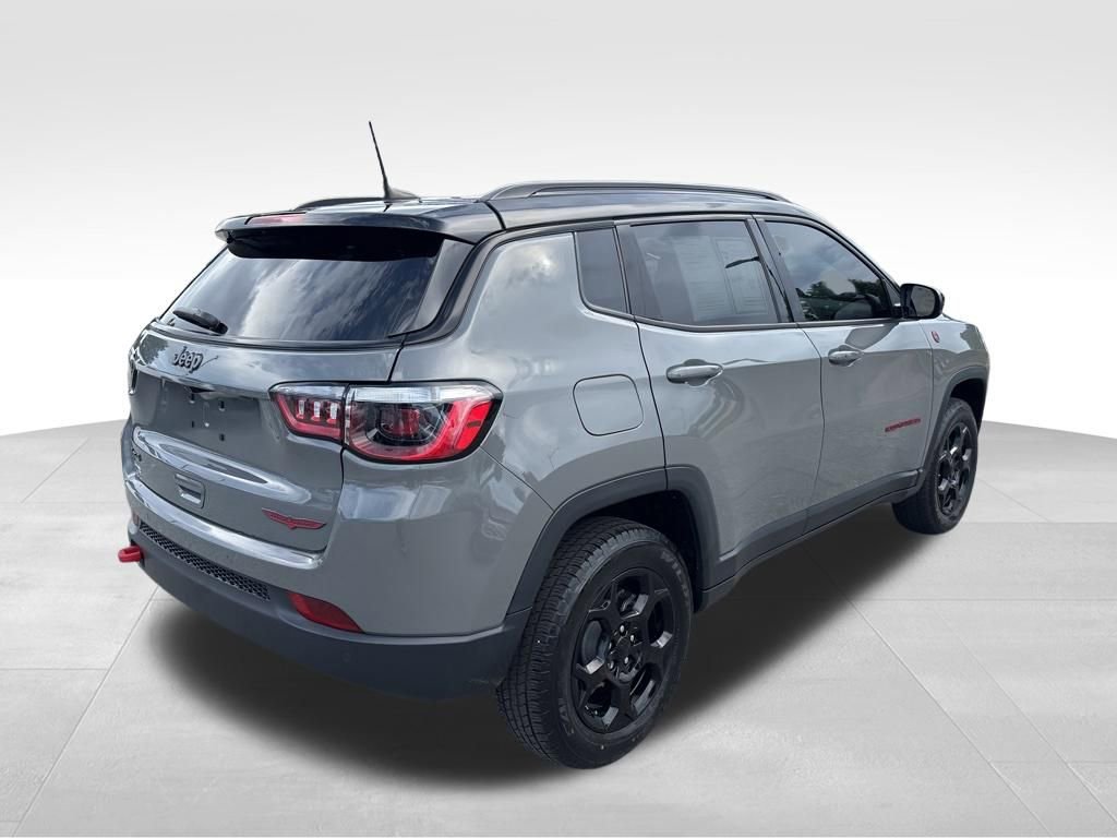 Used 2023 Jeep Compass Trailhawk AWD/4WD image 5