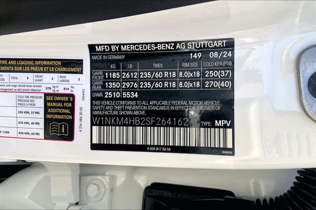 Used 2025 Mercedes-Benz GLC 300 4MATIC image 30