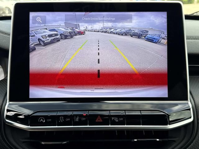 Used 2025 Jeep Compass Trailhawk w/ Trailer Tow Group AWD/4WD image 30