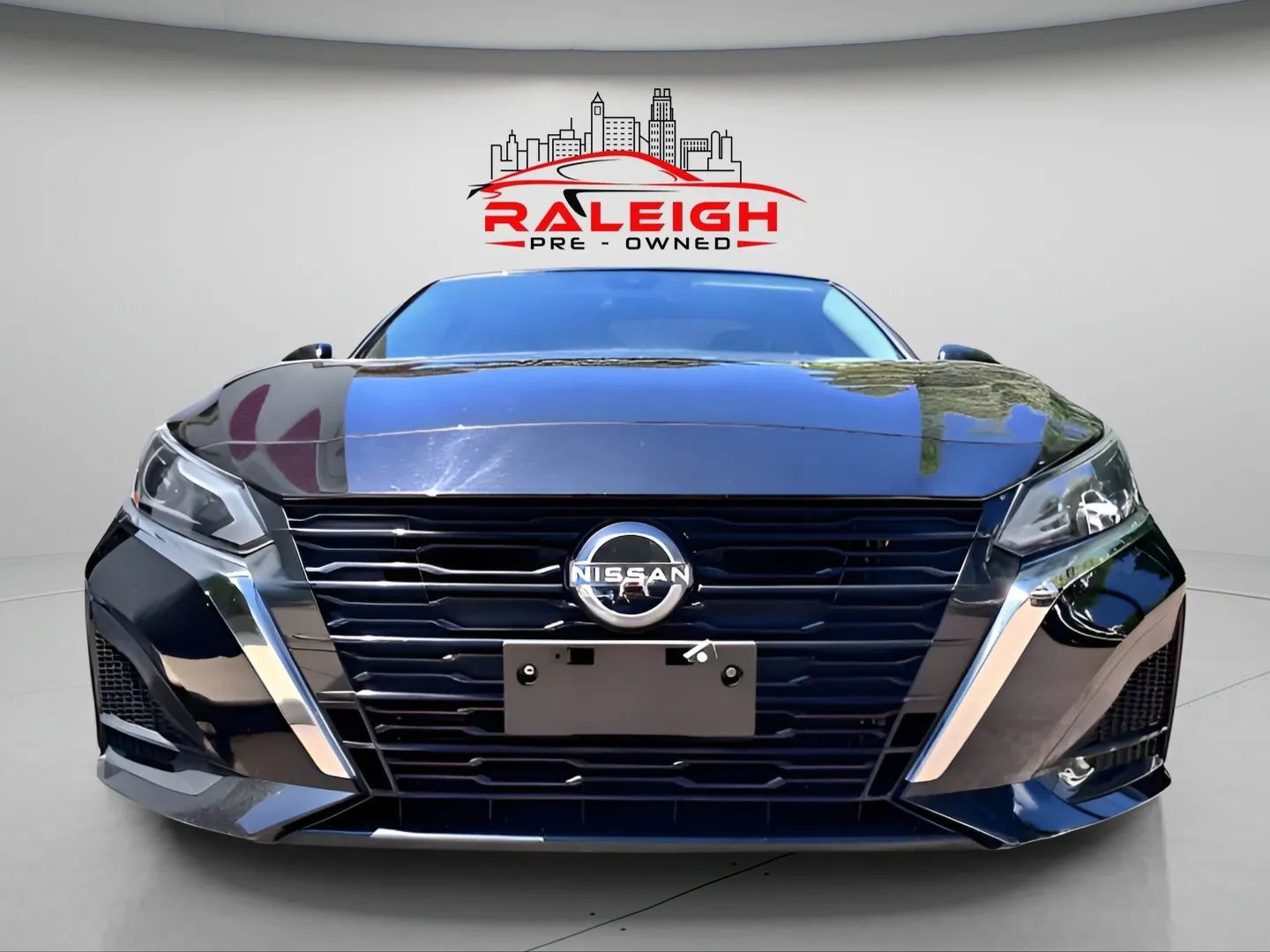 Used 2023 Nissan Altima 2.5 SV image 12