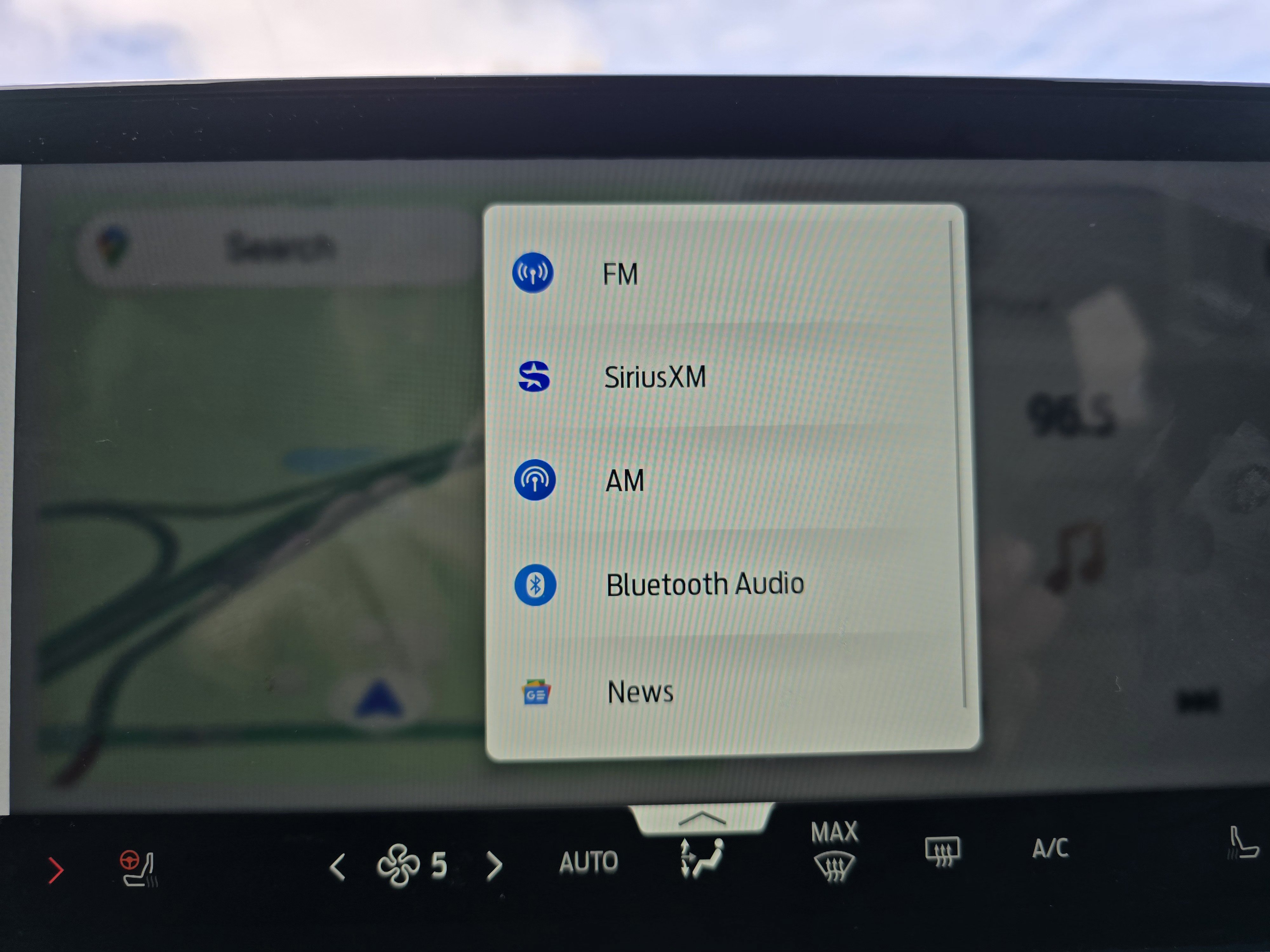 Used 2025 Ford Explorer ST-Line w/ ST-Line Street Pack image 25