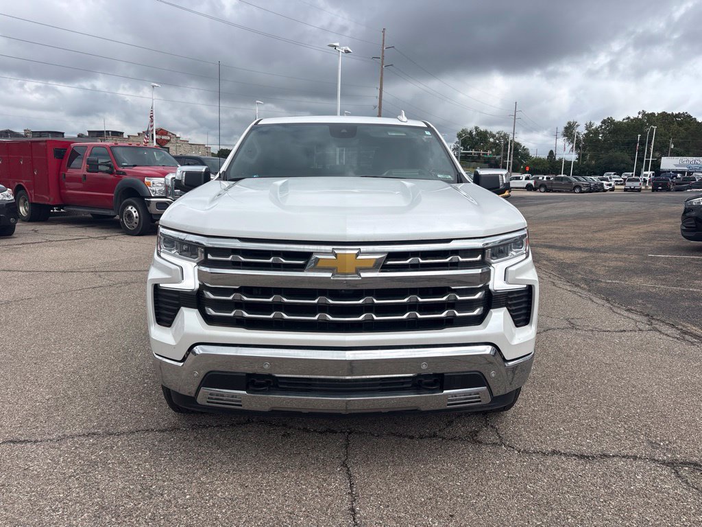 Used 2024 Chevrolet Silverado 1500 LTZ w/ LTZ Premium Package AWD/4WD image 2