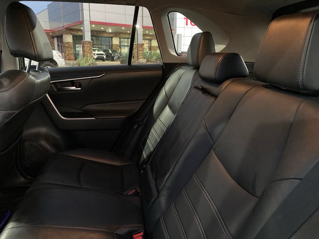 Used 2021 Toyota RAV4 XLE Premium FWD image 11
