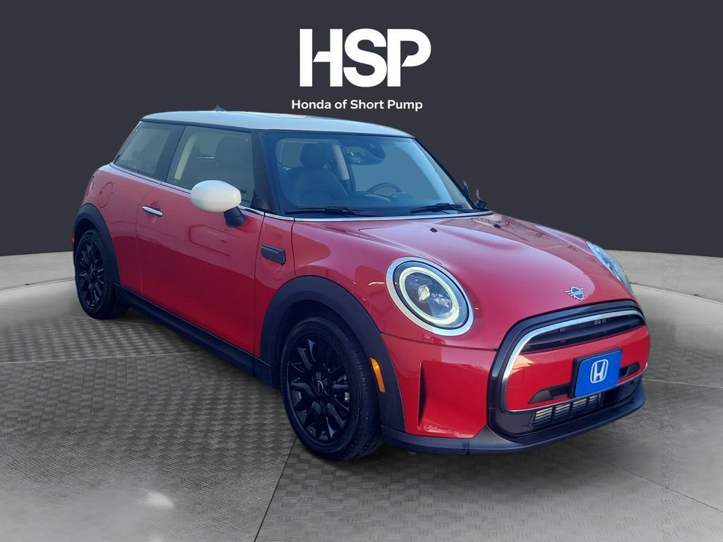 Used 2024 MINI Cooper 2-Door Hardtop image 7