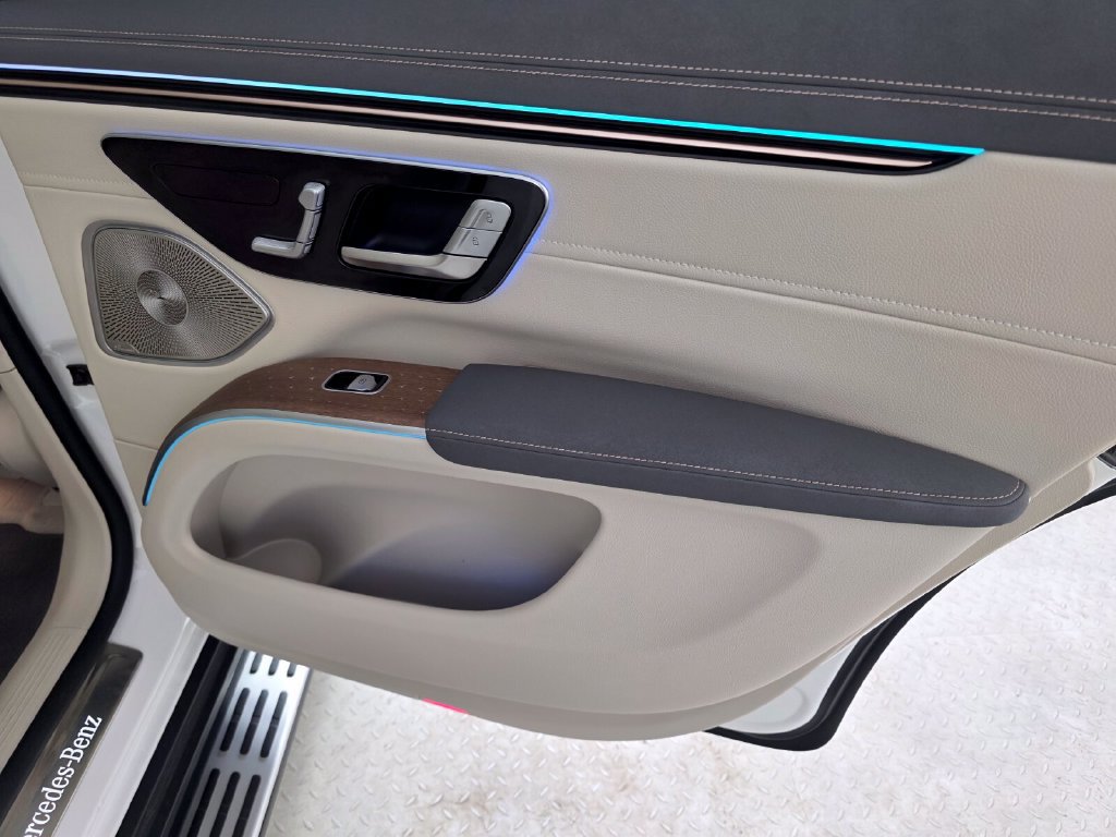 Certified 2023 Mercedes-Benz EQS 450+ SUV image 28