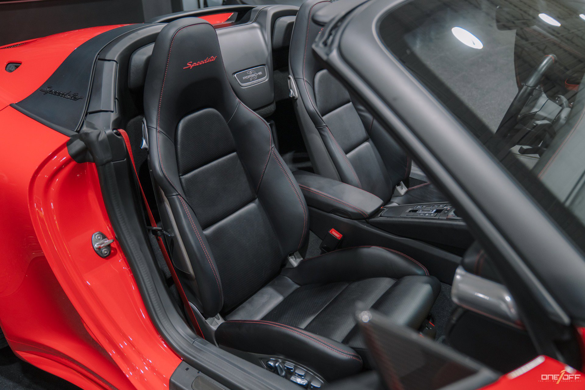 Used 2019 Porsche 911 Speedster RWD image 37
