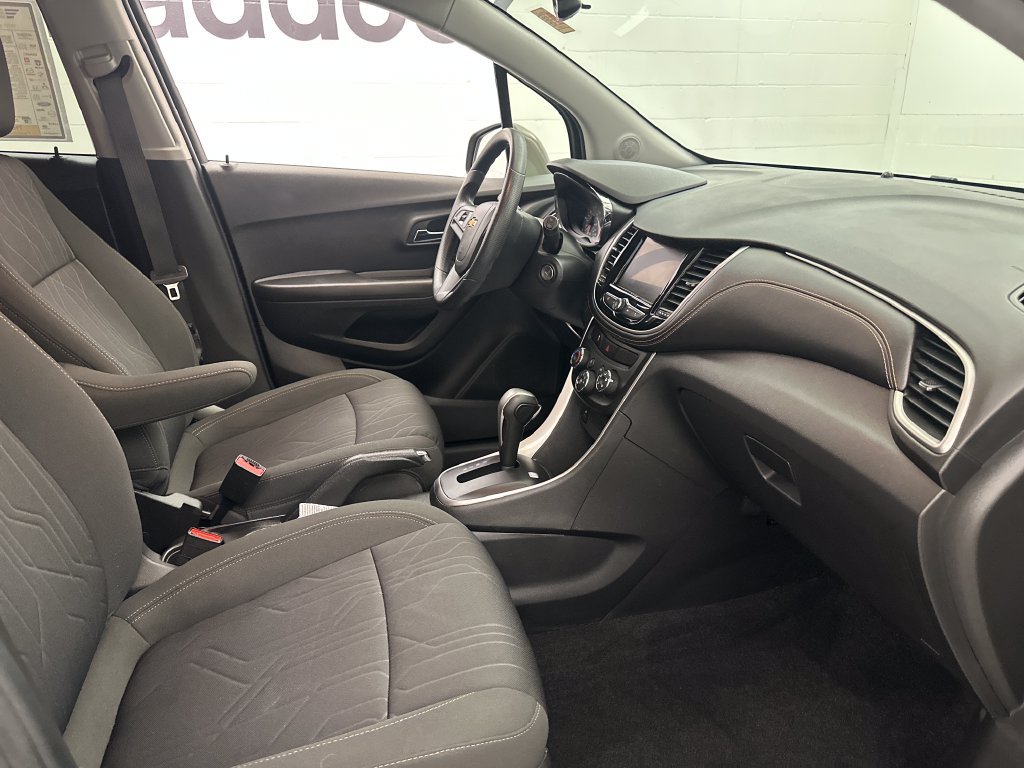 Certified 2020 Chevrolet Trax LT FWD image 31