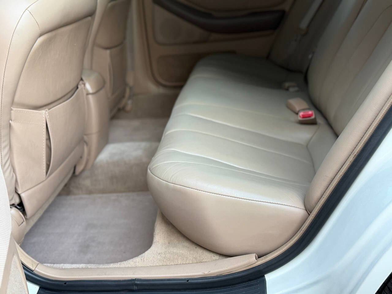 Used 1996 Toyota Avalon XLS image 25