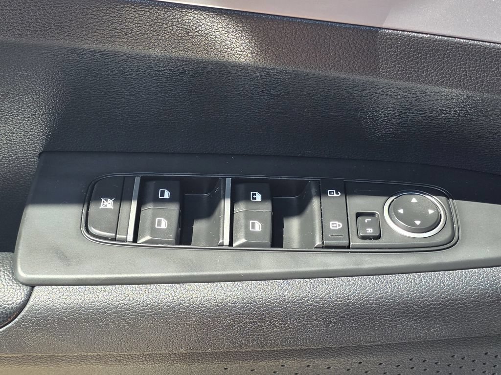 Used 2024 Kia Forte LXS FWD image 28