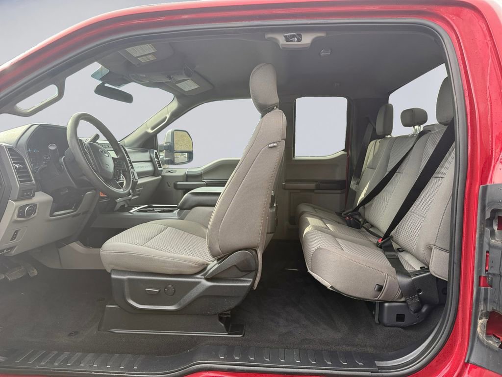 Used 2020 Ford F350 XLT w/ XLT Premium Package AWD/4WD image 17