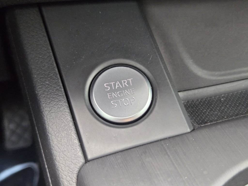 Used 2017 Audi A4 2.0T Prestige image 28