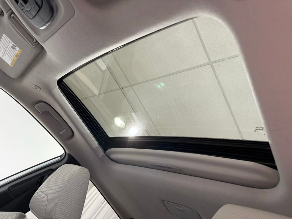 Certified 2023 Toyota Corolla Cross LE image 18