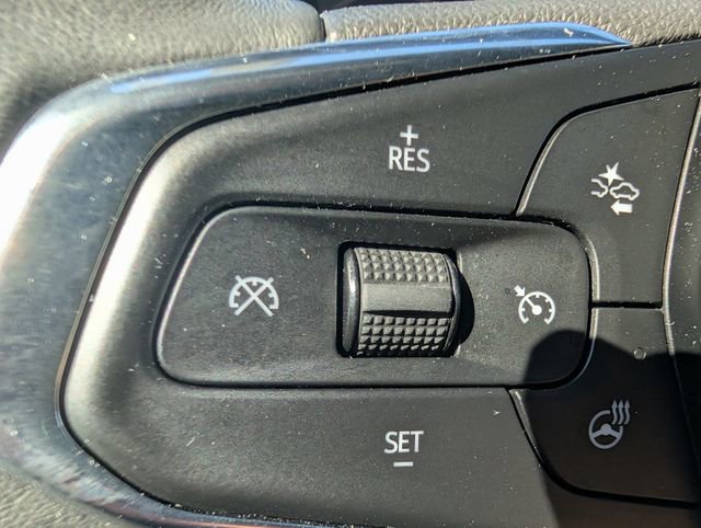 Used 2023 Chevrolet TrailBlazer ACTIV w/ Sun and Liftgate Package image 16