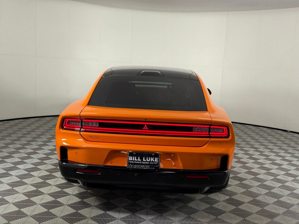 Used 2025 Dodge Charger R/T w/ Sun & Sound Package image 7
