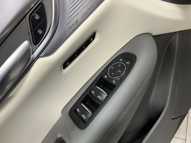 Used 2024 Cadillac XT5 Premium Luxury image 30
