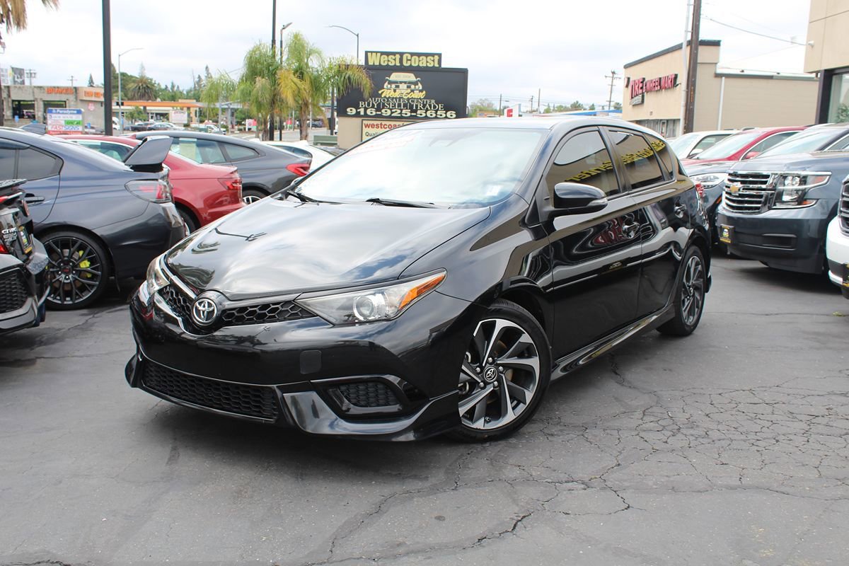 Used 2017 Toyota Corolla iM w/ Carpet Mat Package FWD image 35