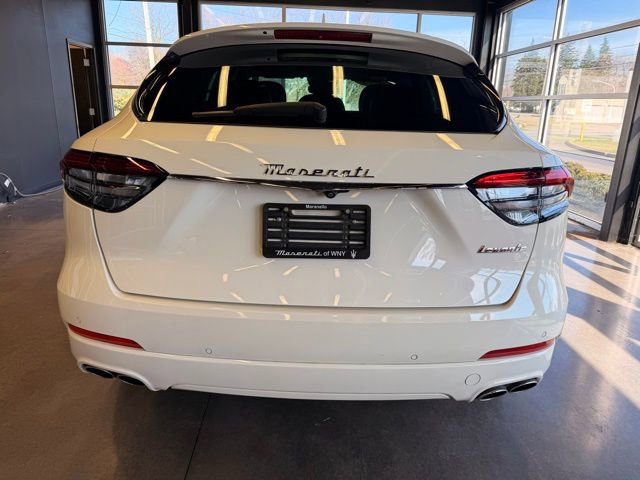 Used 2023 Maserati Levante GT image 8