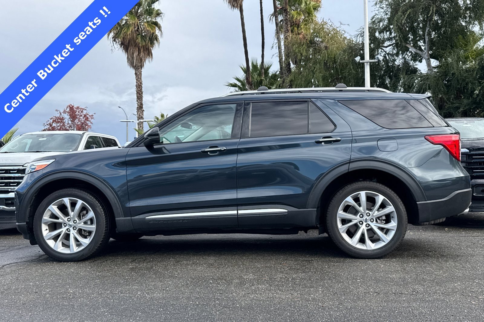 Certified 2022 Ford Explorer Platinum w/ Technology Package image 8
