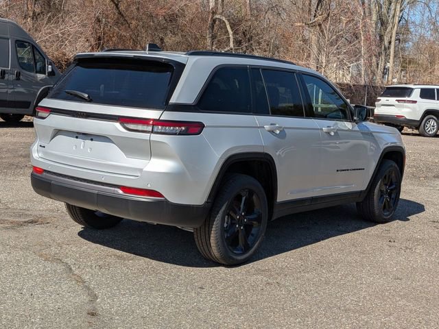 New 2026 Jeep Grand Cherokee Limited w/ Limited Altitude Package image 3