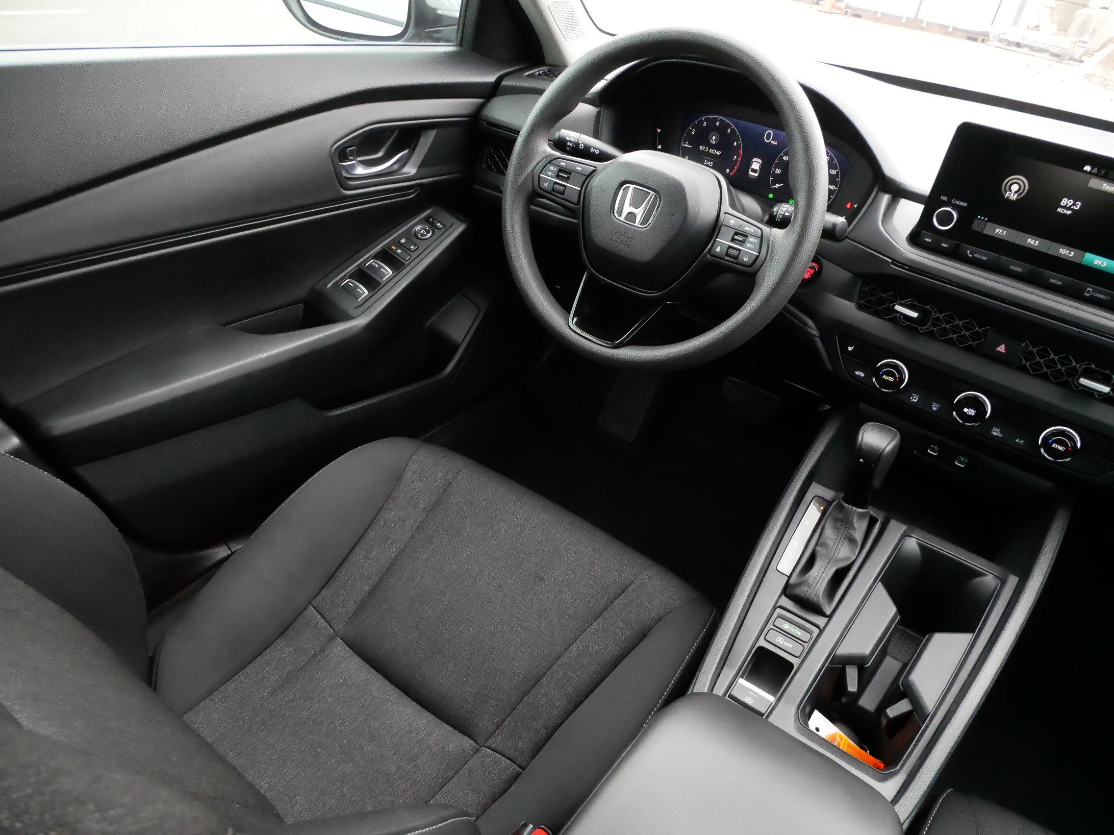 Certified 2023 Honda Accord EX image 9