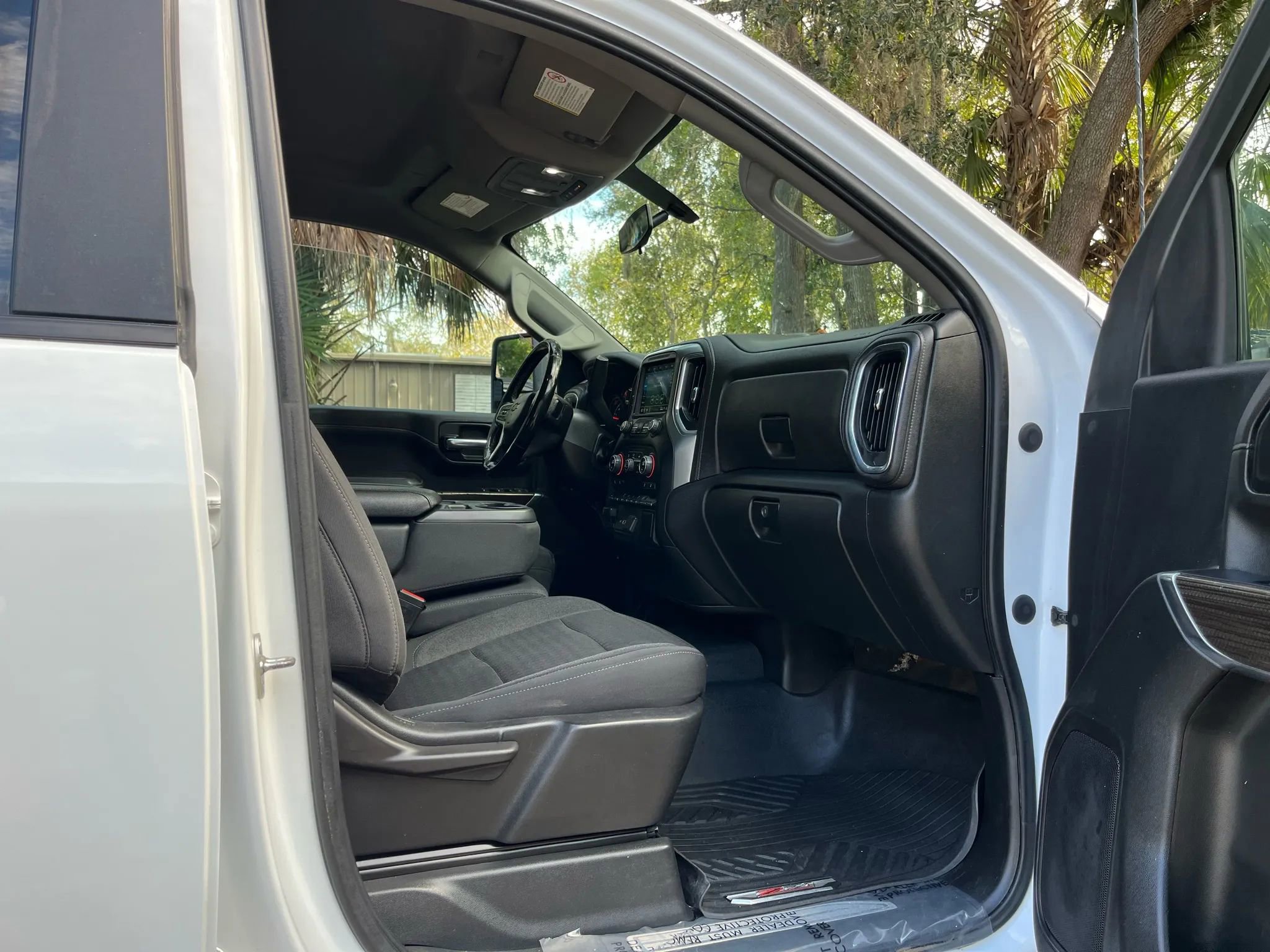 Used 2023 Chevrolet Silverado 2500 LT w/ Convenience Package image 24