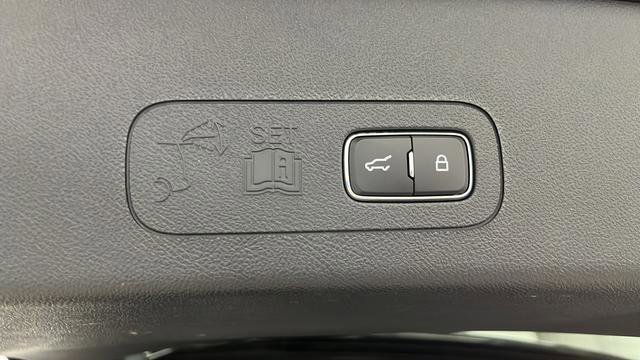 Used 2025 Lincoln Aviator Reserve w/ Equipment Group 201A AWD/4WD image 29