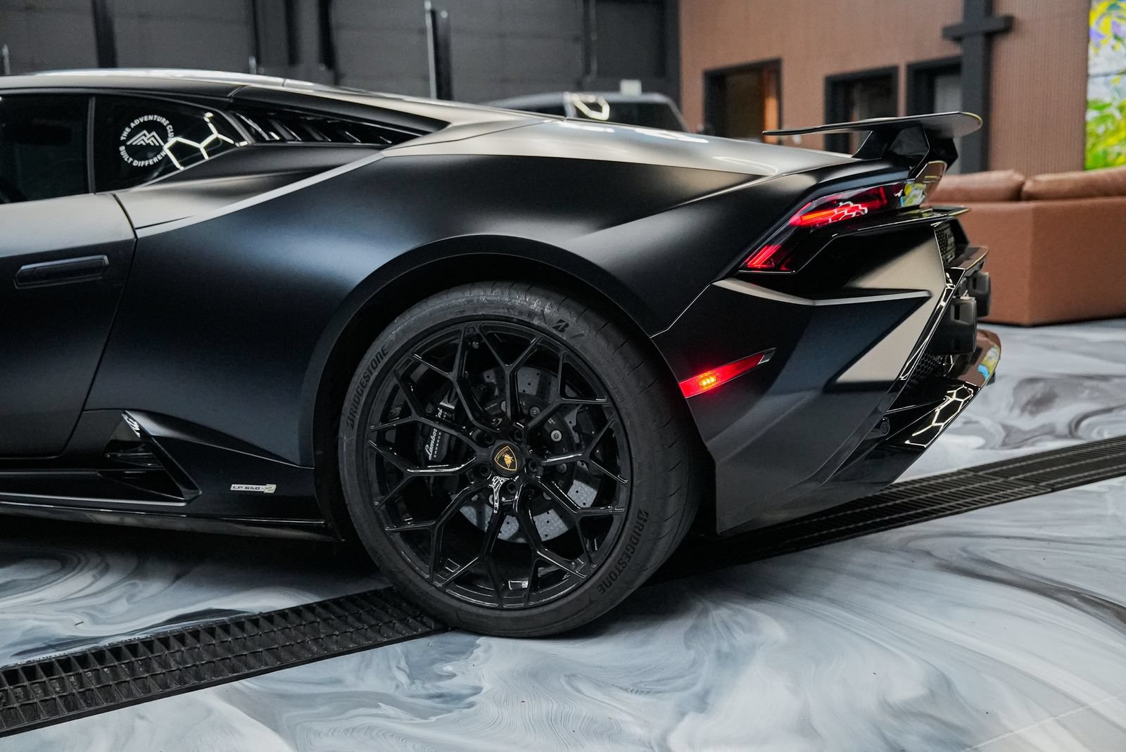 Used 2023 Lamborghini Huracan Tecnica RWD image 17