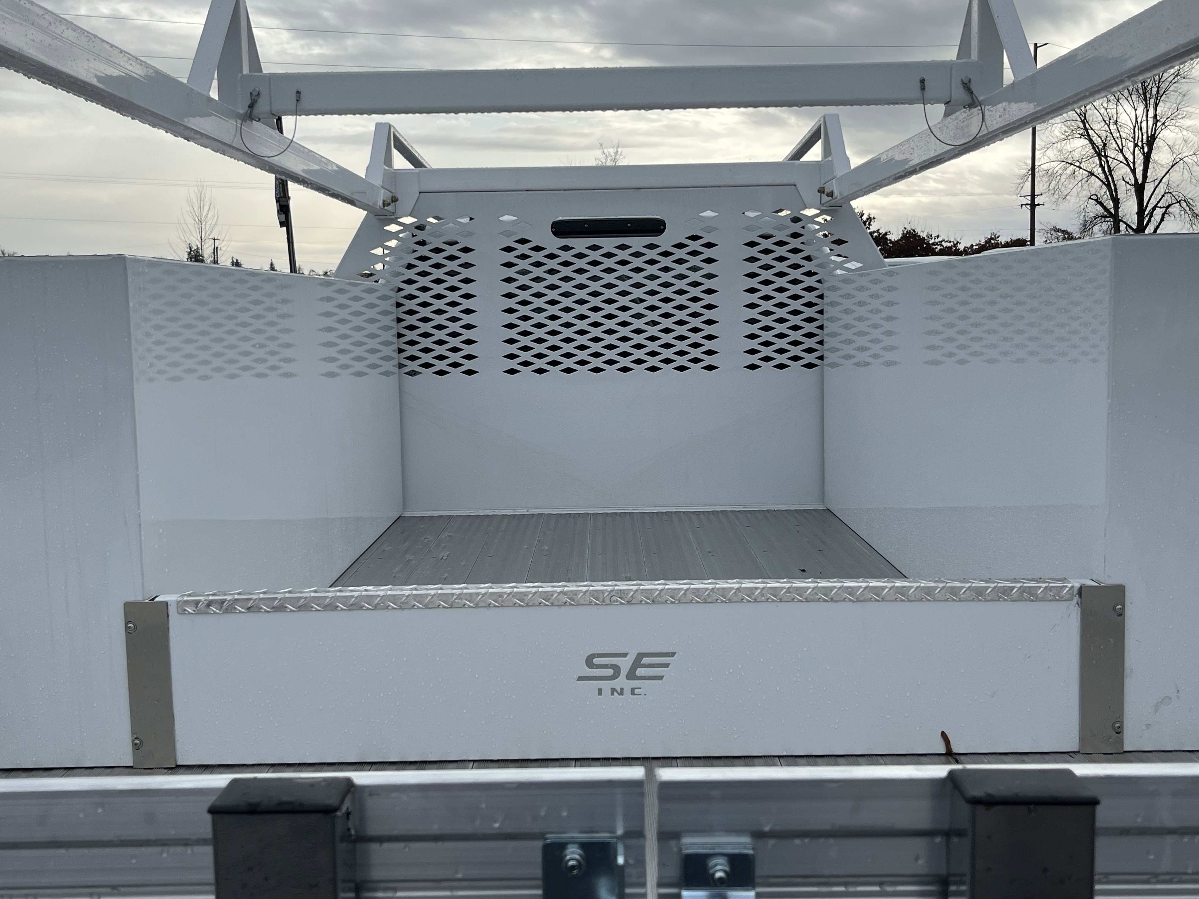 New 2026 Ford F550 4x4 Crew Cab image 5