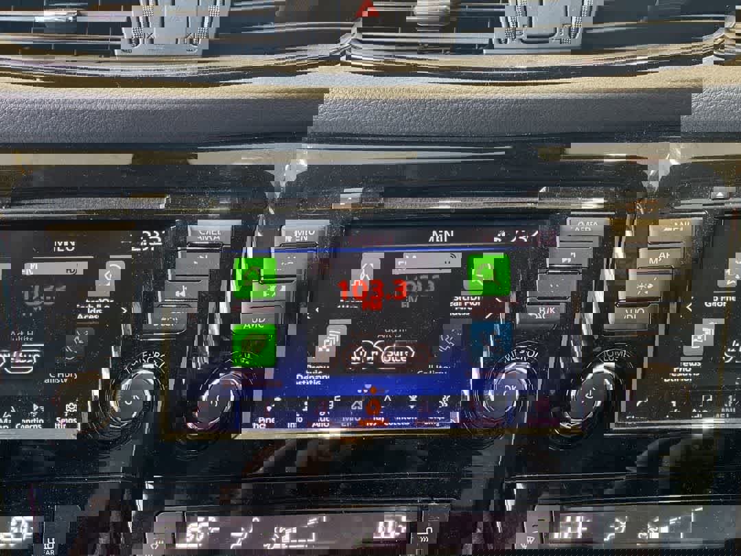 Used 2020 Nissan Rogue SL w/ Premium Package image 19