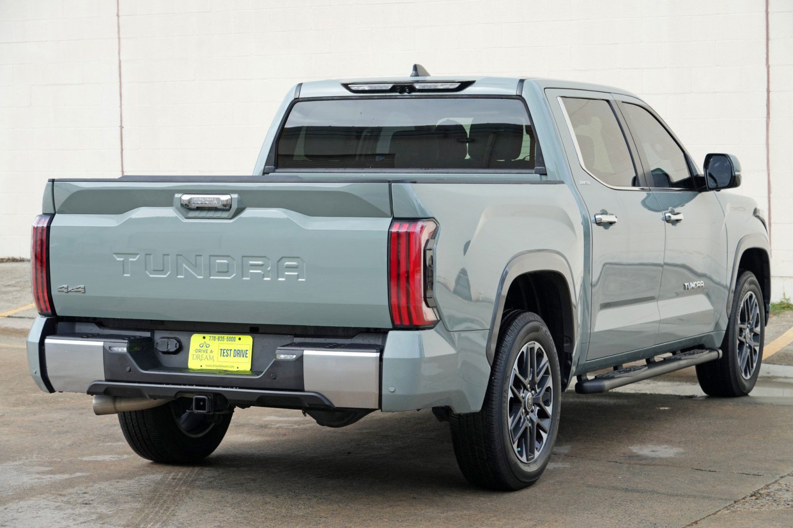 Used 2024 Toyota Tundra Limited AWD/4WD image 55