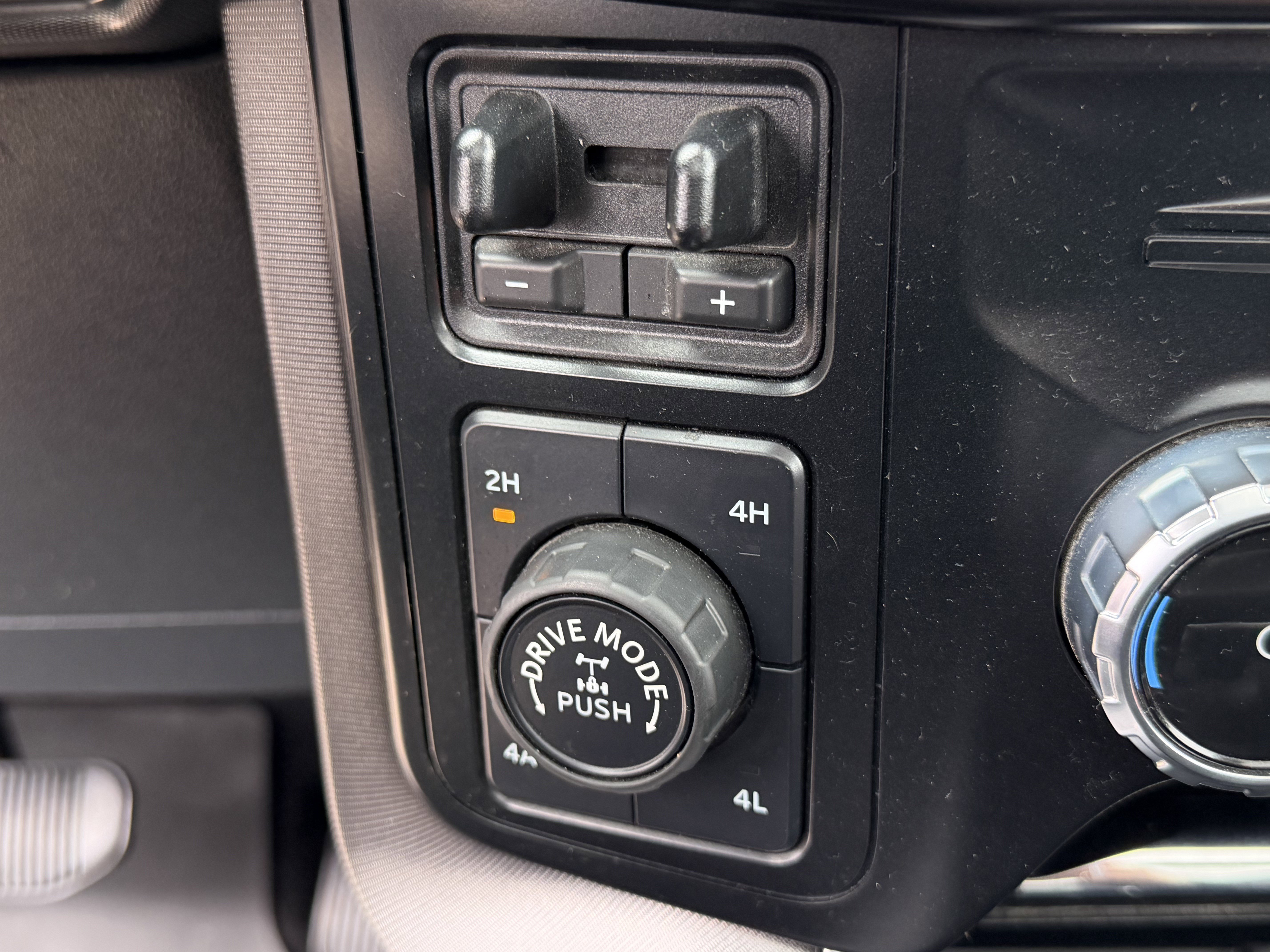 Used 2023 Ford F150 Platinum w/ Equipment Group 701A High AWD/4WD image 28