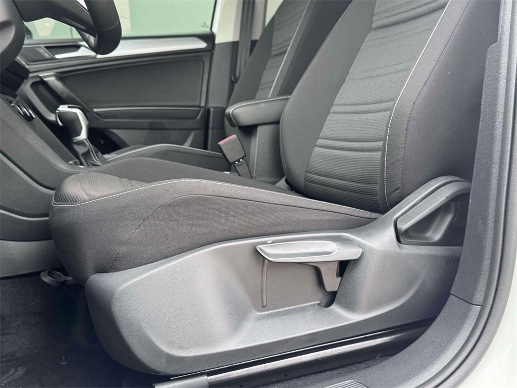 Used 2024 Volkswagen Tiguan S image 8