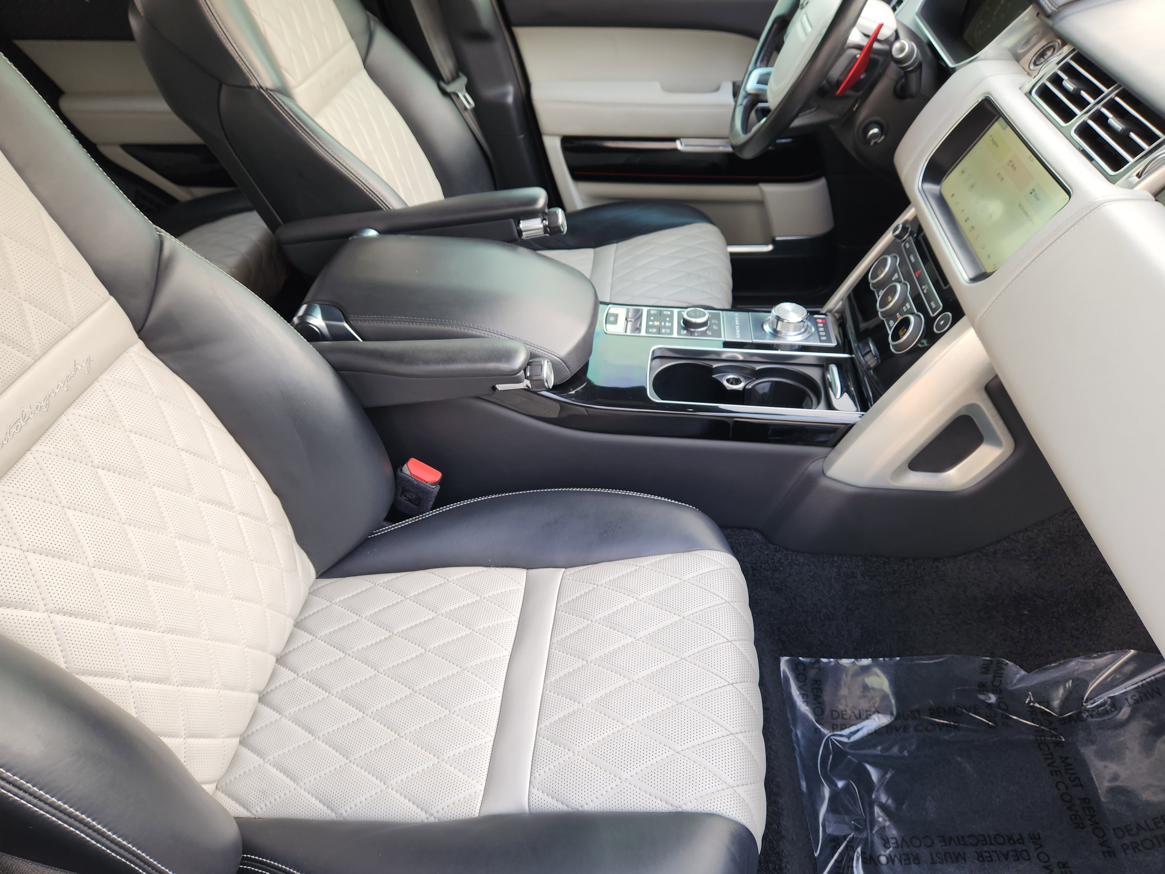 Used 2017 Land Rover Range Rover SV Autobiography Dynamic image 14