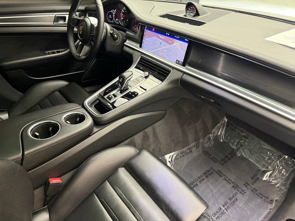 Used 2020 Porsche Panamera GTS image 34