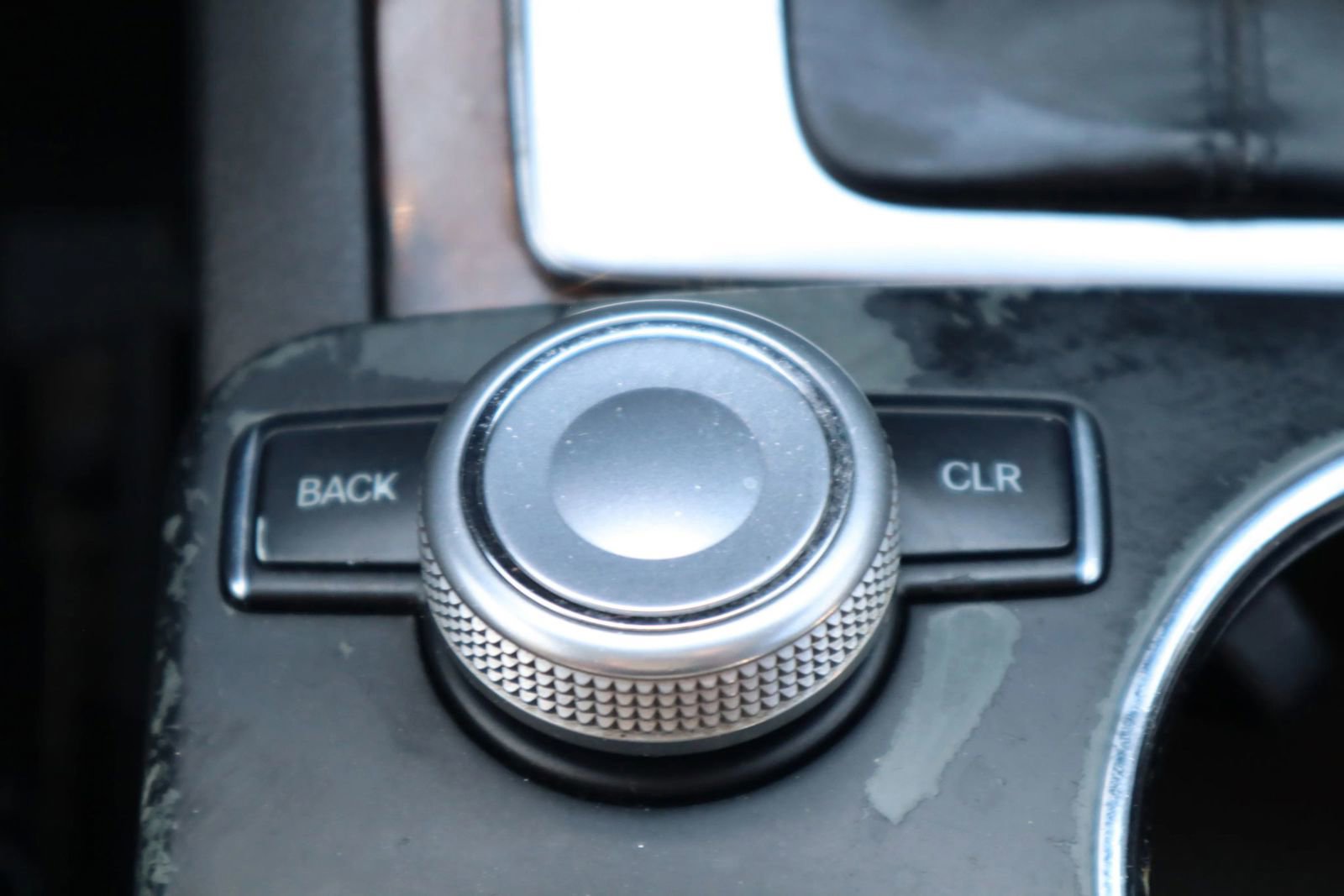 Used 2011 Mercedes-Benz GLK 350 4MATIC image 24