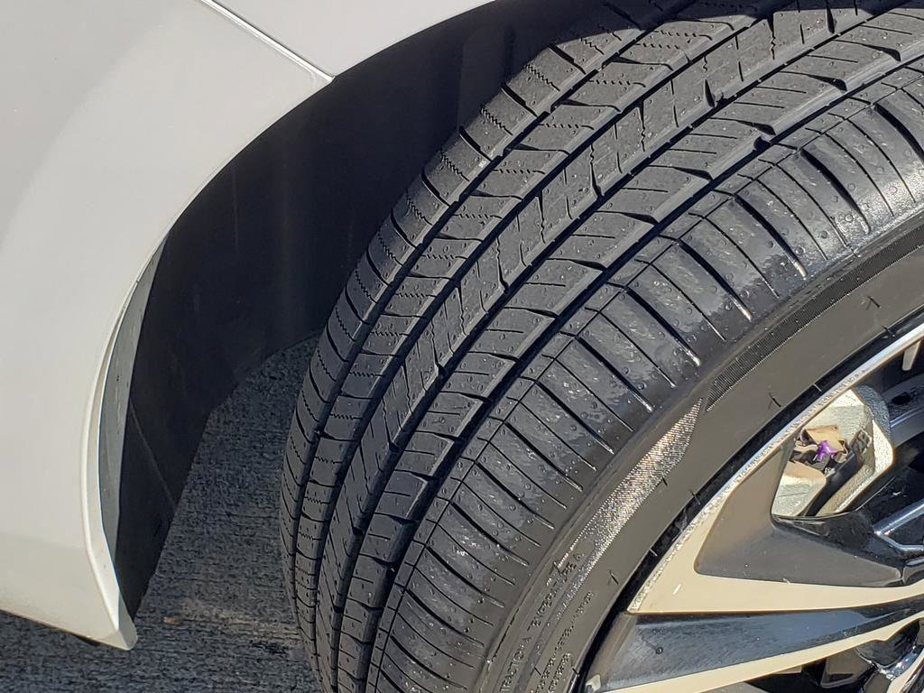 Certified 2021 Nissan Sentra SR w/ Trunk Package image 44