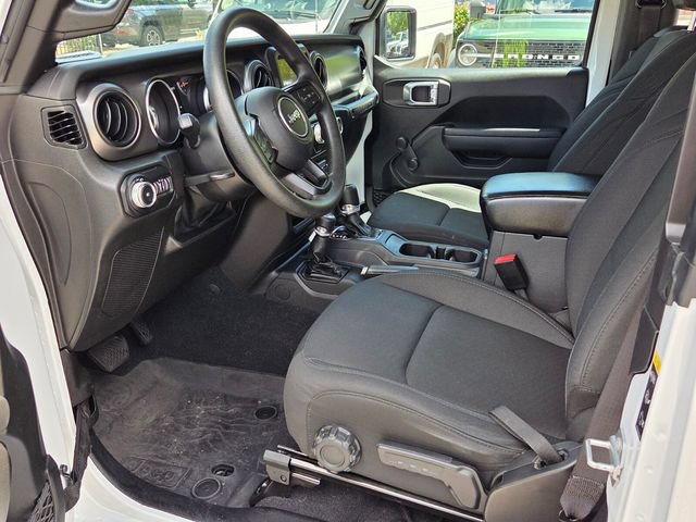 Used 2022 Jeep Wrangler Sport AWD/4WD image 11