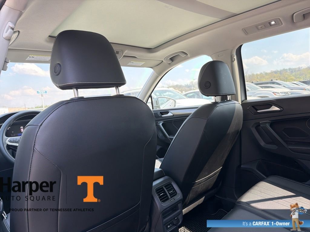Used 2024 Volkswagen Tiguan SE image 11