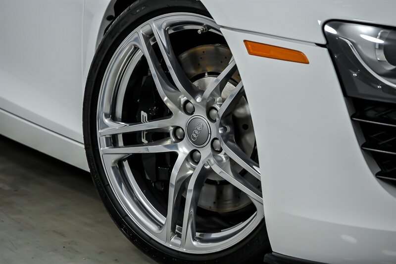 Used 2009 Audi R8 V8 AWD/4WD image 5