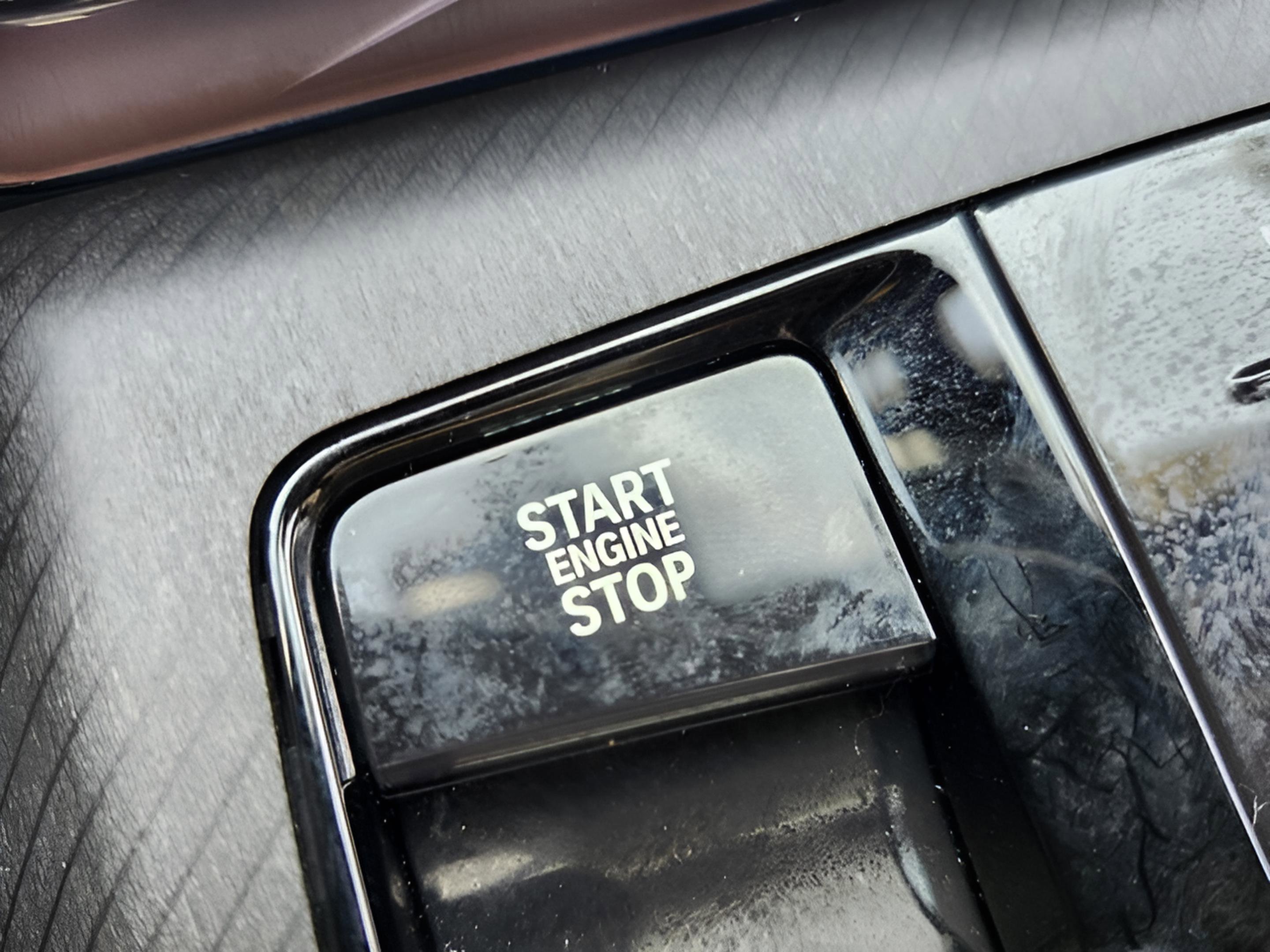 Certified 2025 BMW X3 xDrive30i w/ Premium Package image 43